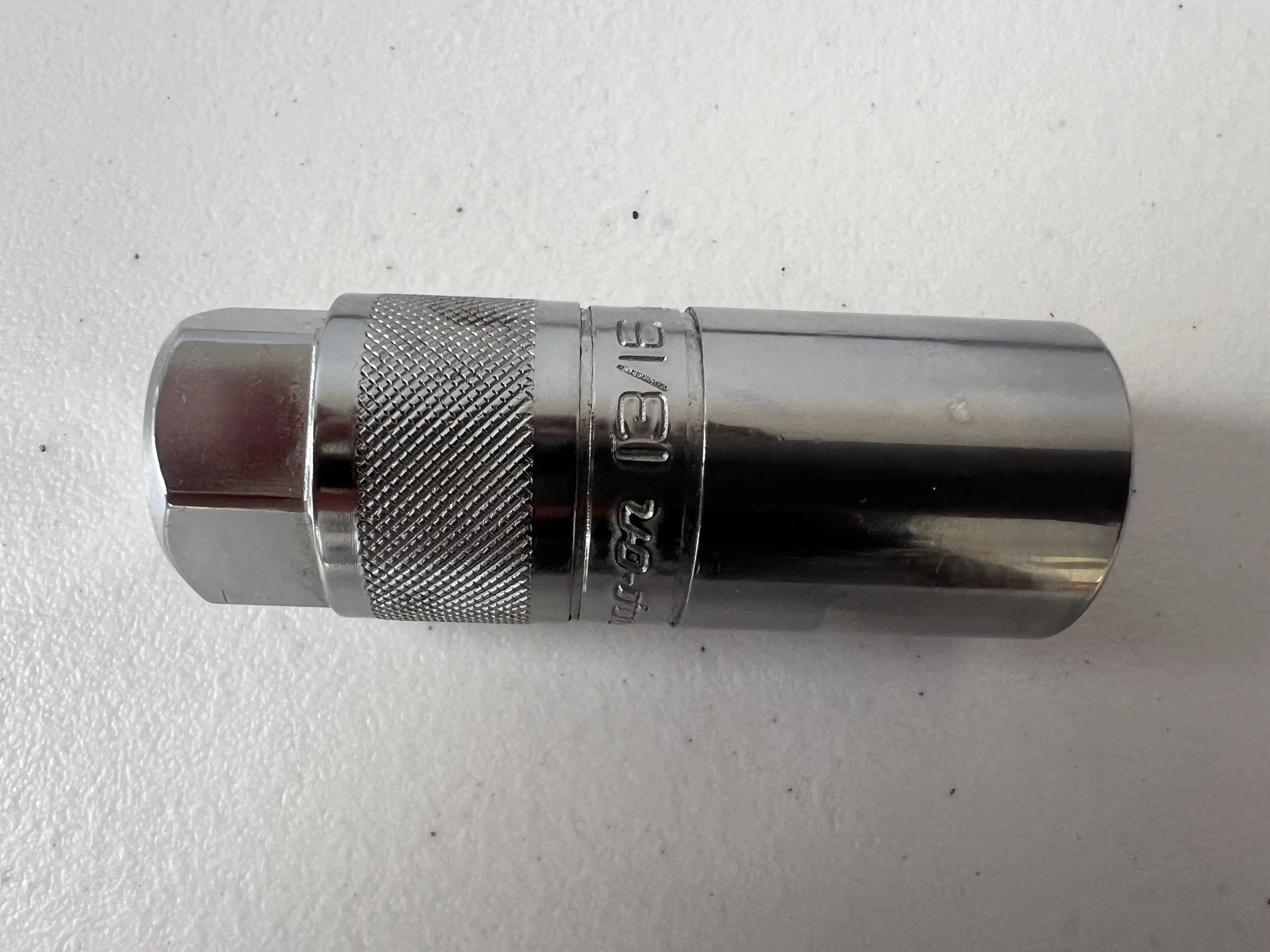 Snap-On 3/8" 6pt 13/16" Spark Plug Socket S9704KR