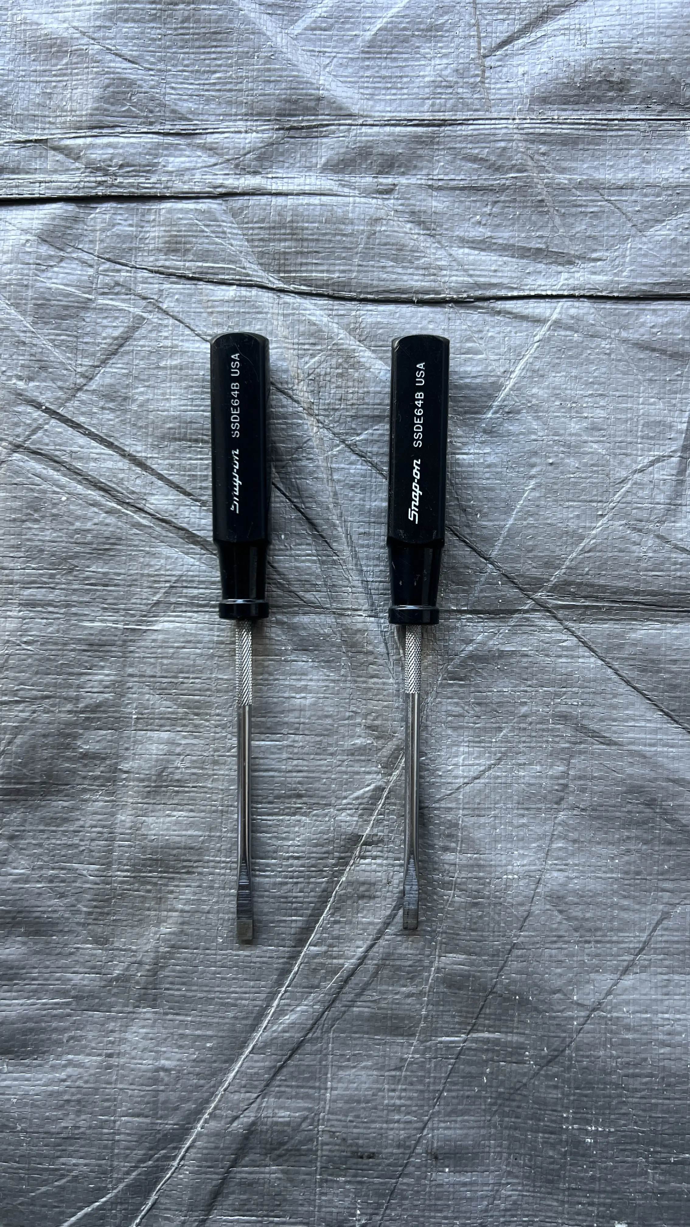 Snap‑On SSDE64B—Slotted Electrician’s Screwdriver (Black Hard Handle)