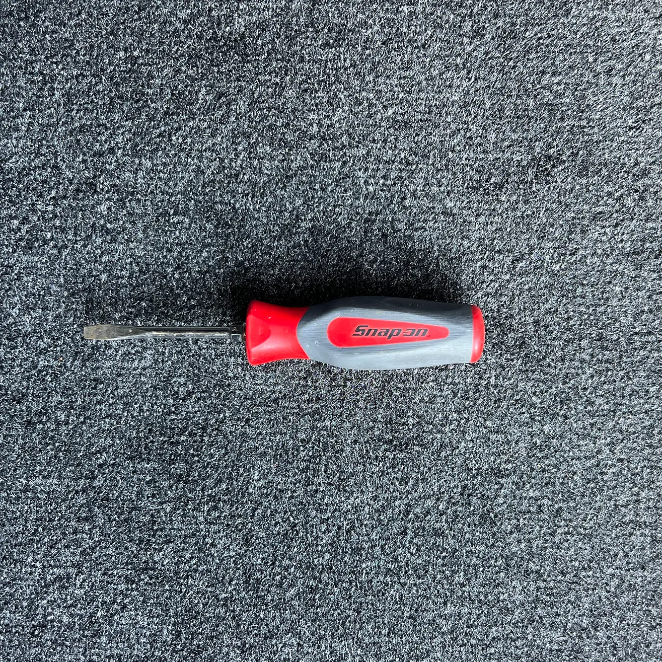 Instinct Soft Grip Flat Tip Standard Screwdriver